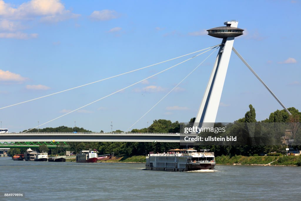 Slovak Republic, Slovakia, Bratislava, Capital City, Danube, Little Carpathians, Bridge of the Slovak National Uprising, New Bridge, Danube bridge with UFO tower restaurant, flying saucer, Danube landscape, Danube navigation, excursion ship