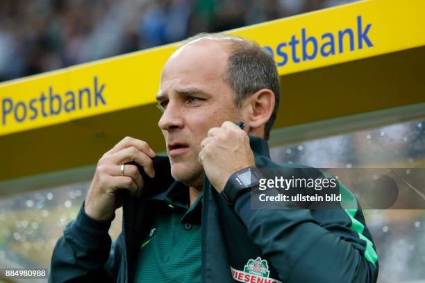 Sports, football, Bundesliga, 2016/2017, Borussia Moenchengladbach versus SV Werder Bremen 4:1, Stadium Borussia Park, head coach Viktor Skripnik