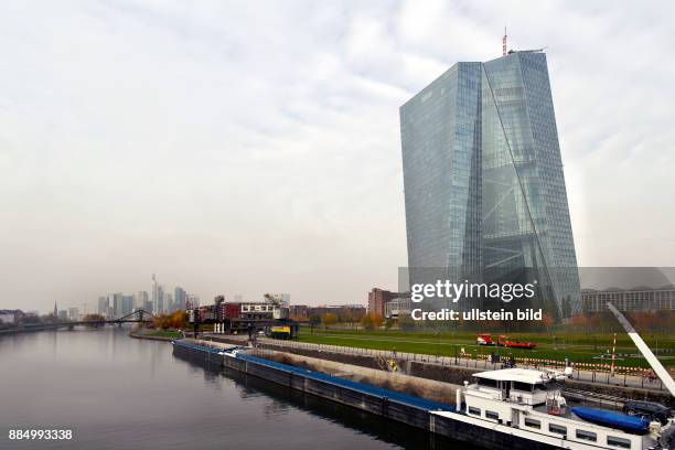 The new Headquarter of European Central Bank in Frankfurt, the financial district in the background