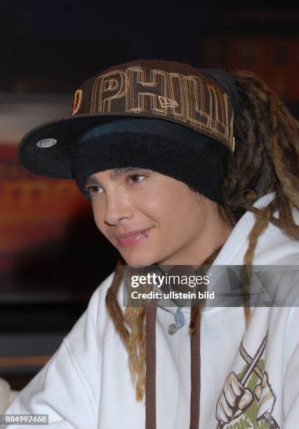 Tokio Hotel - Musikgruppe, Rockmusik, D - Tom Kaulitz -