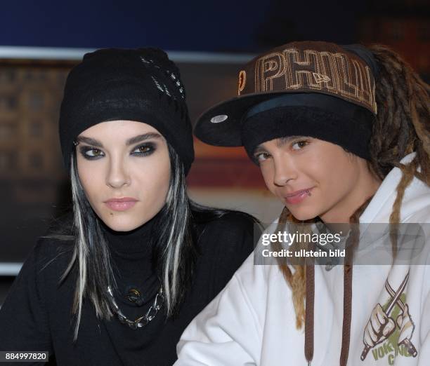 Tokio Hotel - Musikgruppe, Rockmusik, D - Die Brueder Bill und Tom Kaulitz -