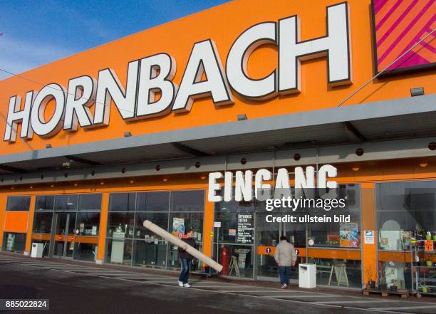 Berlin, , Ansicht Hornbach-Baumarkt in Neukölln