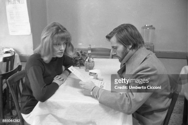Actress Vanessa Redgrave with actor Franco Nero at the restaurant, Rome 1968.