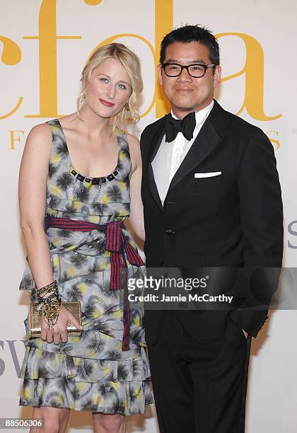 Actress Grace Gummer and designer Peter Som attend the 2009 CFDA Fashion Awards at Alice Tully Hall, Lincoln Center on June 15, 2009 in New York City.