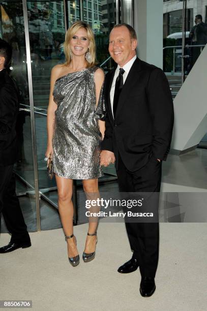 Designer Michael Kors and model Heidi Klum attends the 2009 CFDA Fashion Awards at Alice Tully Hall in Lincoln Center on June 15, 2009 in New York...
