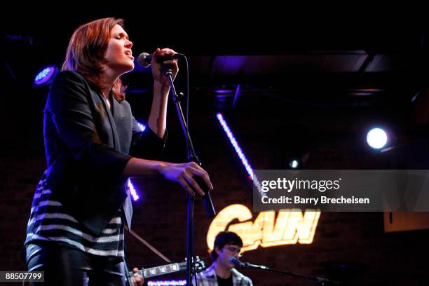 Mandy Moore performs during Gain Detergent's "Love at First Sniff" concert at The LaSalle Power Co on June 15, 2009 in Chicago, Illinois.