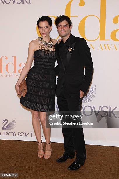 Hannelore Knuts and guest attend the 2009 CFDA Fashion Awards at Alice Tully Hall, Lincoln Center on June 15, 2009 in New York City.