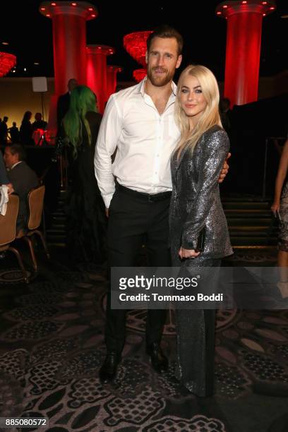 Brooks Laich and Julianne Hough attend The Trevor Project's 2017 TrevorLIVE LA Gala at The Beverly Hilton Hotel on December 3, 2017 in Beverly Hills,...