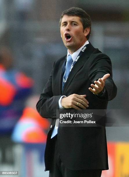 Head coach Juan Ramon Lopez Caro of Spain gestures during the UEFA U21 Championship Group B match between Spain and Germany at the Gamla Ullevi...