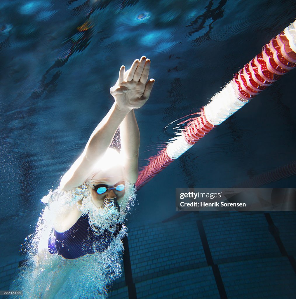 Swimmer under water - copetition