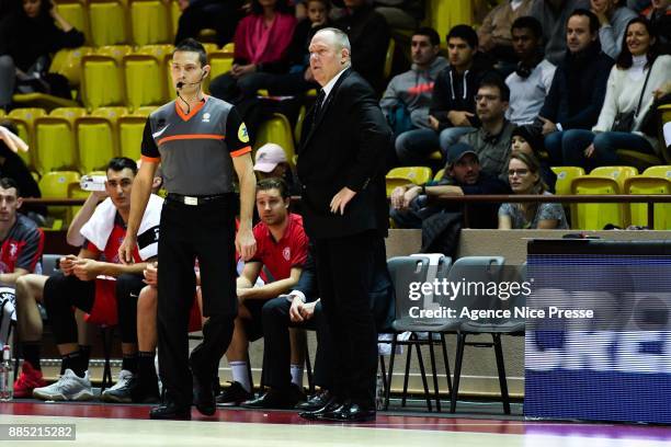 Heah coach Jean-Denys Choulet of Chalon during the french Pro A match between Monaco and Chalon sur Saone on December 2, 2017 in Monaco, Monaco.