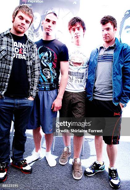 511 Clewlow Of Enter Shikari Photos & High Res Pictures - Getty Images