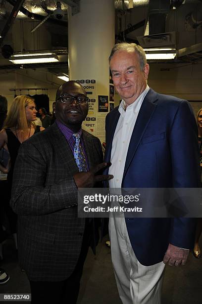 Personalities Randy Jackson and Bill O'Reilly attend the 2009 CMT Music Awards at the Sommet Center on June 16, 2009 in Nashville, Tennessee.