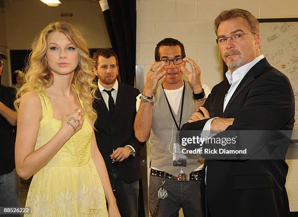 Taylor Swift and host Bill Engvall tape the opening of the 2009 CMT Music Awards backstage during rehearsals for the 2009 CMT Music Awards at the...