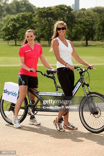 Victoria Pendleton and Elle Macpherson attand a photocall to launch Skyride, a summer of free cycling events in Regents Park on June 17, 2009 in...