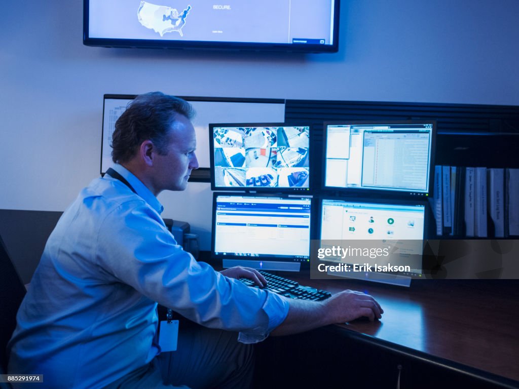 Computer Data Man Man Using Computer In Data Center High-Res Stock Photo - Getty Images
