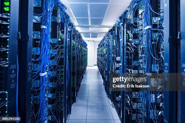 equipment in server room - rechenzentrum stock-fotos und bilder