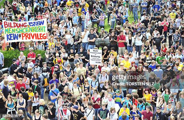 Student Privilege 68 Education Is A Human Right And Not A Privilege Stock Photos, High ...