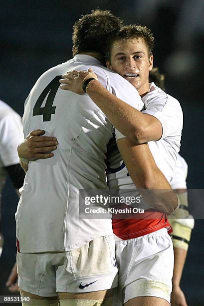 Henry Trinder of England celebrates his try with his teammate Graham Kitchener of England during the IRB Junior World Championship Japan 2009 semi...