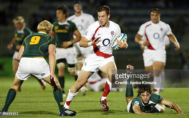 Henry Trinder of England in action during the IRB Junior World Championship Japan 2009 semi final match between England and South Africa at Prince...