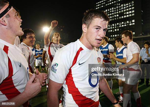 Henry Trinder of England leaves the filed after playing the IRB Junior World Championship Japan 2009 semi final match between England and South...