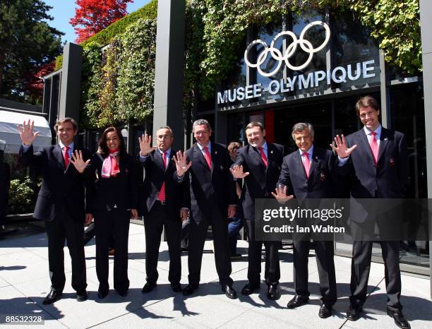 Madrid 2016 Olympic Bid committee pose for a picture before they presented their bid to the IOC on June 17, 2009 at the Olympic Museum in Lausanne,...