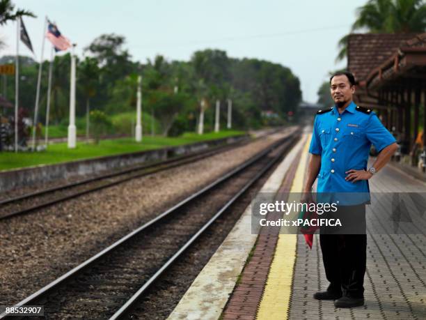 Gaurd Train Train Guard Photos and Premium High Res Pictures - Getty Images