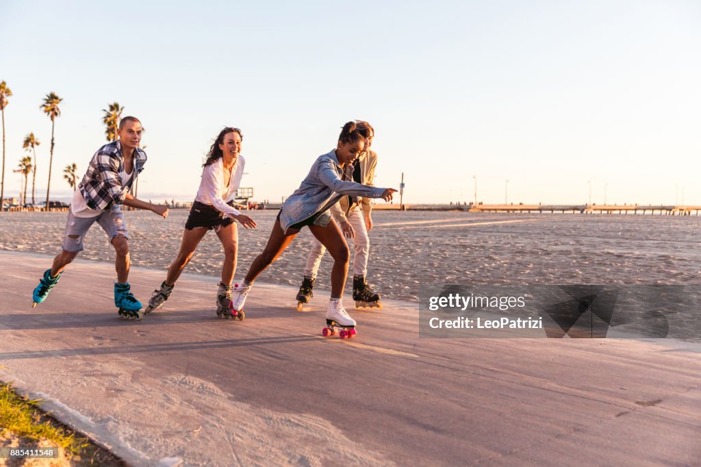 Friends in Santa Monica - Los Angeles having fun on the promenade