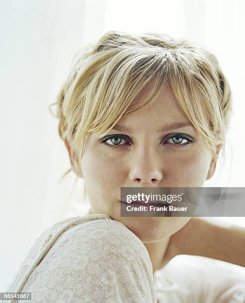 169 Kirsten Dunst Portrait Session Stock Photos, High-Res Pictures, and