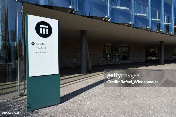 swiss re - sede - swiss re insurance fotografías e imágenes de stock