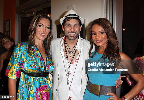 Veronica del Castillo, Leonardo Rocco and Ilia Calderon attend the Rocco Donna Coral Gables Salon grand opening on June 17, 2009 in Coral Gables,...