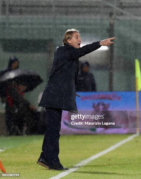 Head coach of Crotone Davide Nicola during the Serie A match between FC Crotone and Udinese Calcio at Stadio Comunale Ezio Scida on December 4, 2017...