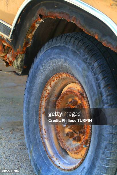 Ny Car Inspection Rust Vehicle Inspection Photos and Premium High Res Pictures - Getty Images