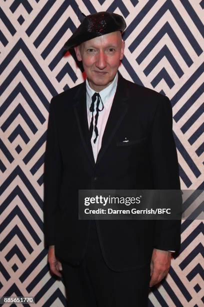 Stephen Jones attends The Fashion Awards 2017 in partnership with Swarovski at Royal Albert Hall on December 4, 2017 in London, England.