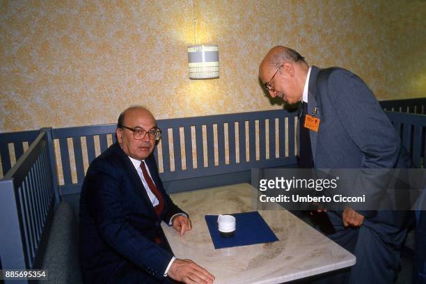 Italian politician Bettino Craxi is with politicians Giorgio Napolitano at the Socialist International in Berlino 1990.