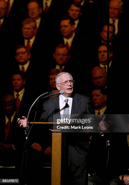 Former astronaut Neil Amrstrong waits to perform a narration of Aaron Copland's "Lincoln Portrait" with the Cincinnati Pops at the Riverbend Music...