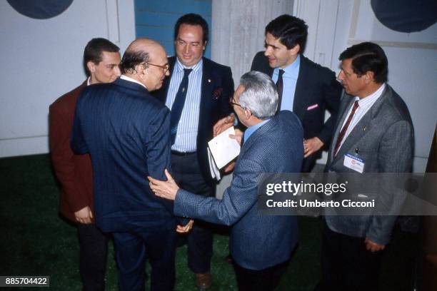 Prime Minister Bettino Craxi at the socialist party congress with Arnaldo Forlani, Pier Ferdinando Casini and other politicians, Rimini 1987.