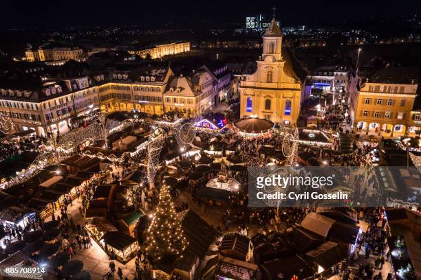 ludwigsburg christmas market - ludwigsburgo stock pictures, royalty-free photos & images