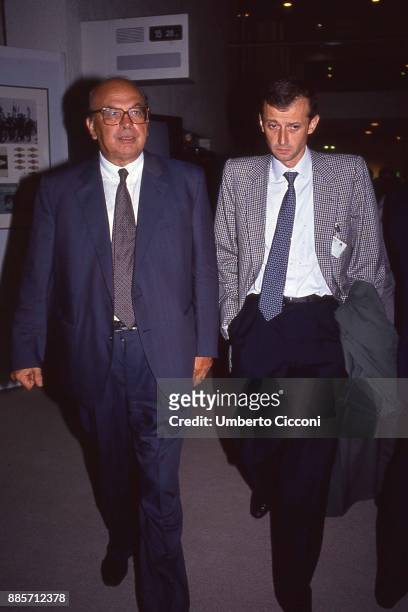 Politician Bettino Craxi is with Piero Fassino at the Socialist International conference, Berlin 1990.