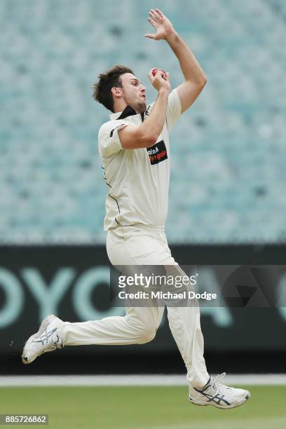 Mitch Marsh of Western Australia bowls during day three of the Sheffield Shield match between Victoria and Western Australia at Melbourne Cricket...