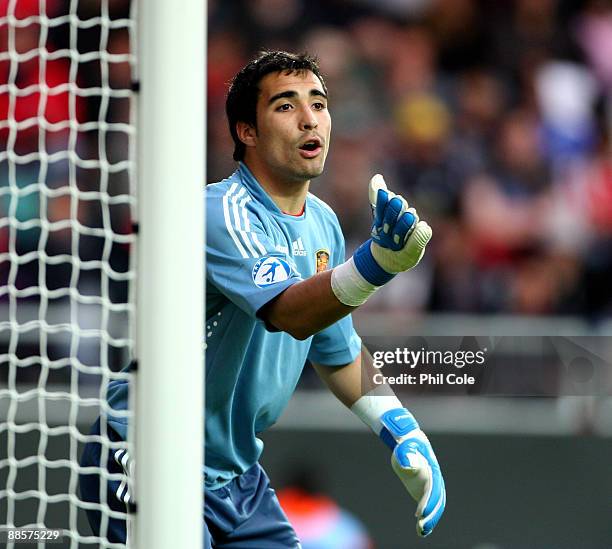 Sergio Asenjo of Spain during the UEFA U21 European Championships match between England and Spain at the Gamia Ullevi on June 18, 2009 in Gothenburg,...