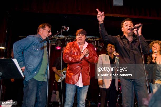 Southside Johnny, Steve Van Zandt, Ben E King and and Gary U.S. Bonds perform on stage at B.B. King Blues Club & Grill on June 17, 2009 in New York,...