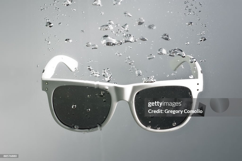 White Frogskins Skinking