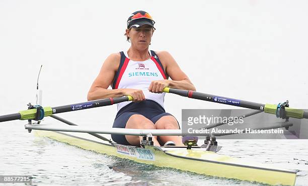 Katherine Grainger of Great Britain competes in the Women's Single Sculls heat during day 2 of the FISA Rowing World Cup at the Ruderregattastrecke...