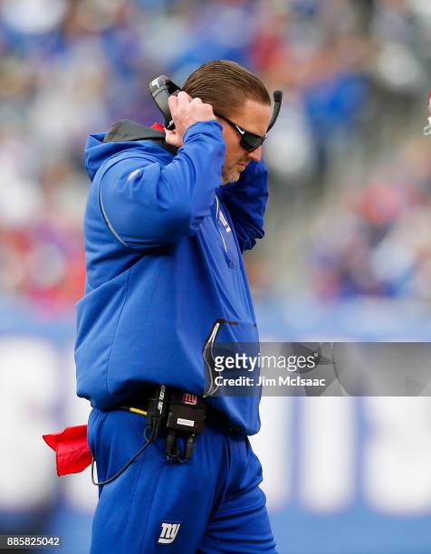 Head coach Ben McAdoo of the New York Giants looks on against the Kansas City Chiefs on November 19, 2017 at MetLife Stadium in East Rutherford, New...