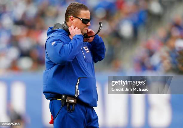 Head coach Ben McAdoo of the New York Giants looks on against the Kansas City Chiefs on November 19, 2017 at MetLife Stadium in East Rutherford, New...