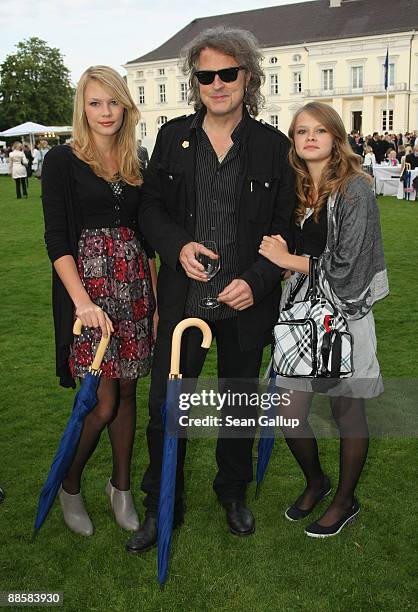 Singer Wolfgang Niedecken and his daughters Isis and Joana attend the presidential summer garden party at Bellevue Palace on June 19, 2009 in Berlin,...