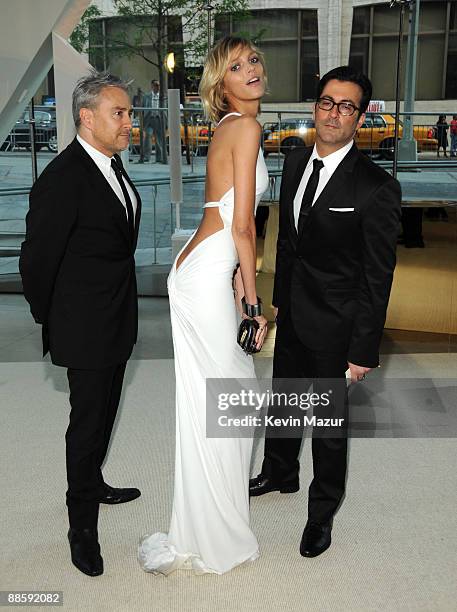 Anja Rubik and Kaufman Franco attends the 2009 CFDA Fashion Awards at Alice Tully Hall, Lincoln Center on June 15, 2009 in New York City.