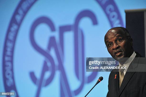 Southern African Development Community executive secretary Dr Tomaz Solomao addresses a press conference in Johannesburg on June 21, 2009 at the end...