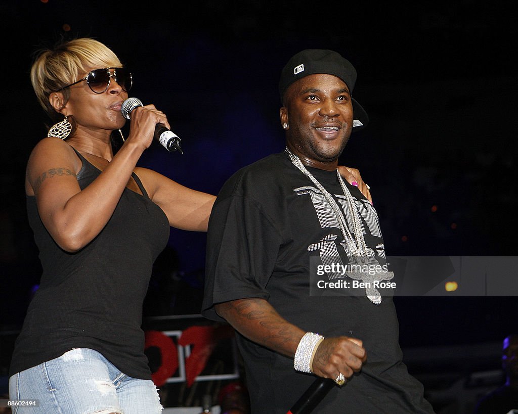 Hot 107.9 Birthday Bash 14